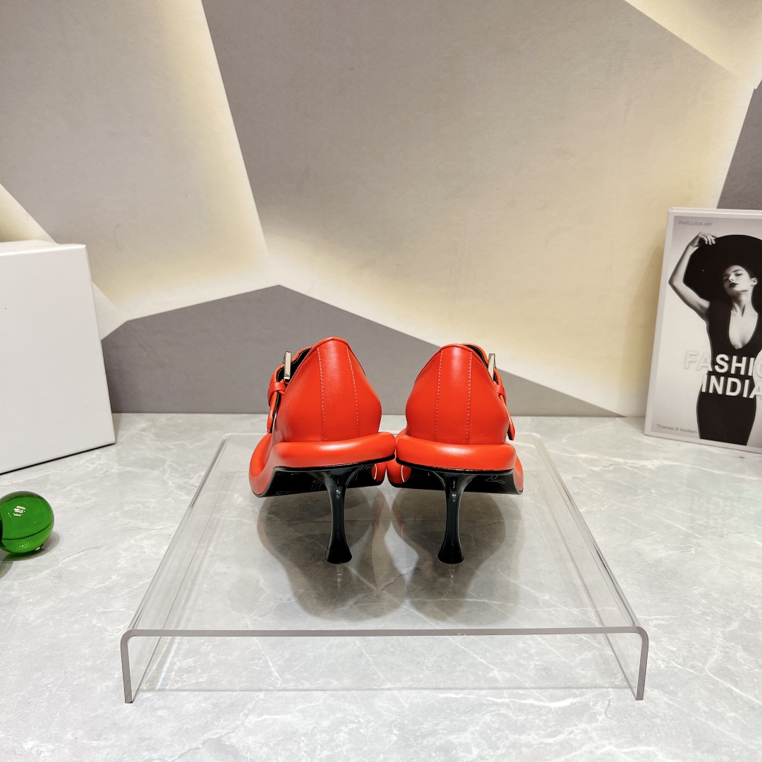 New JW Anderson 2023 Single Shoe Series with Custom Sheep Skin and Platinum Soles - 图片 8