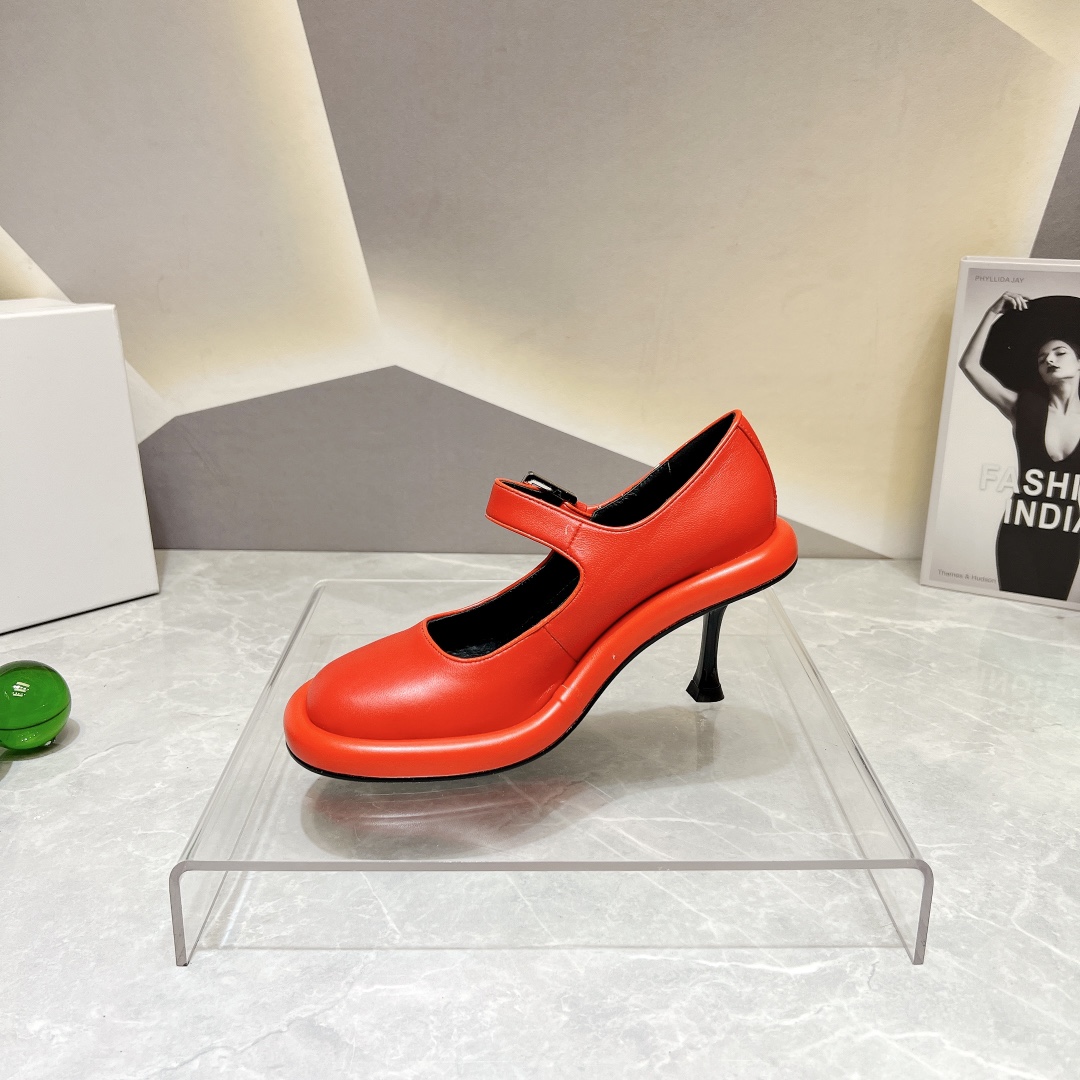 New JW Anderson 2023 Single Shoe Series with Custom Sheep Skin and Platinum Soles - 图片 6