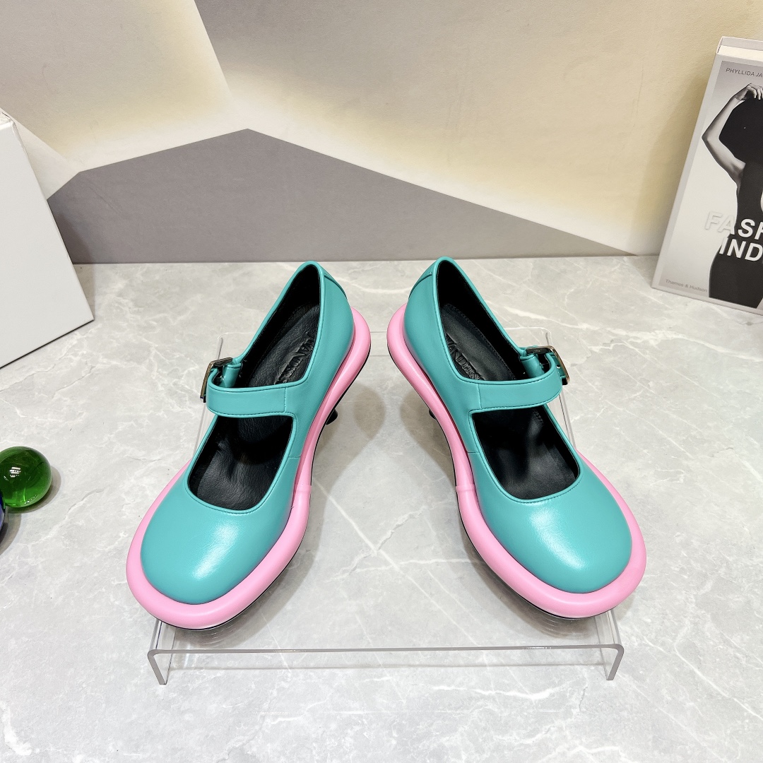New JW Anderson 2023 Shoe Series: Modern Design with Custom Sheepskin and Platinum Soles - 图片 4