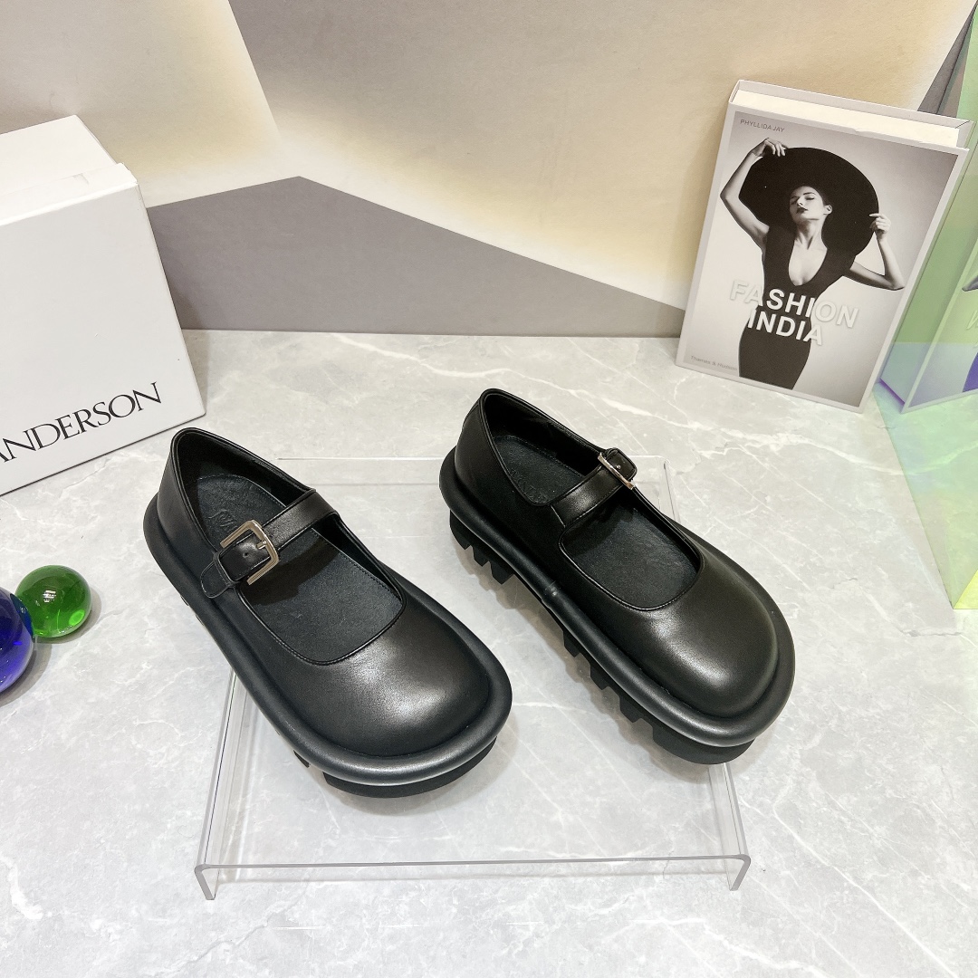 New JW Anderson 2023 Single Shoe Series: Modern Gene, Dynamic Design, Custom Sheep Skin - 图片 2