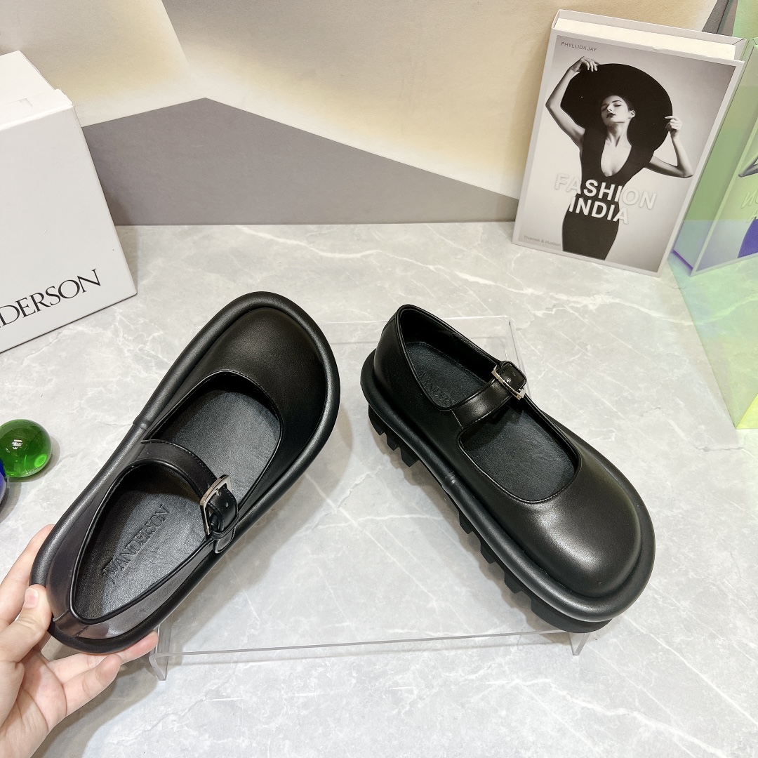New JW Anderson 2023 Single Shoe Series: Modern Gene, Dynamic Design, Custom Sheep Skin - 图片 7
