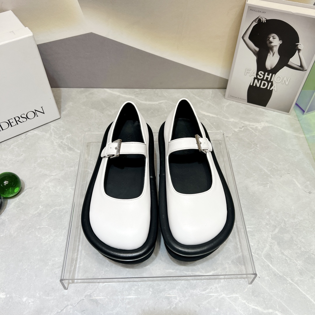 New JW Anderson 2023 Shoe Series: Mordon Gene Inspired, Customized Sheep Skin, 5 Colors.