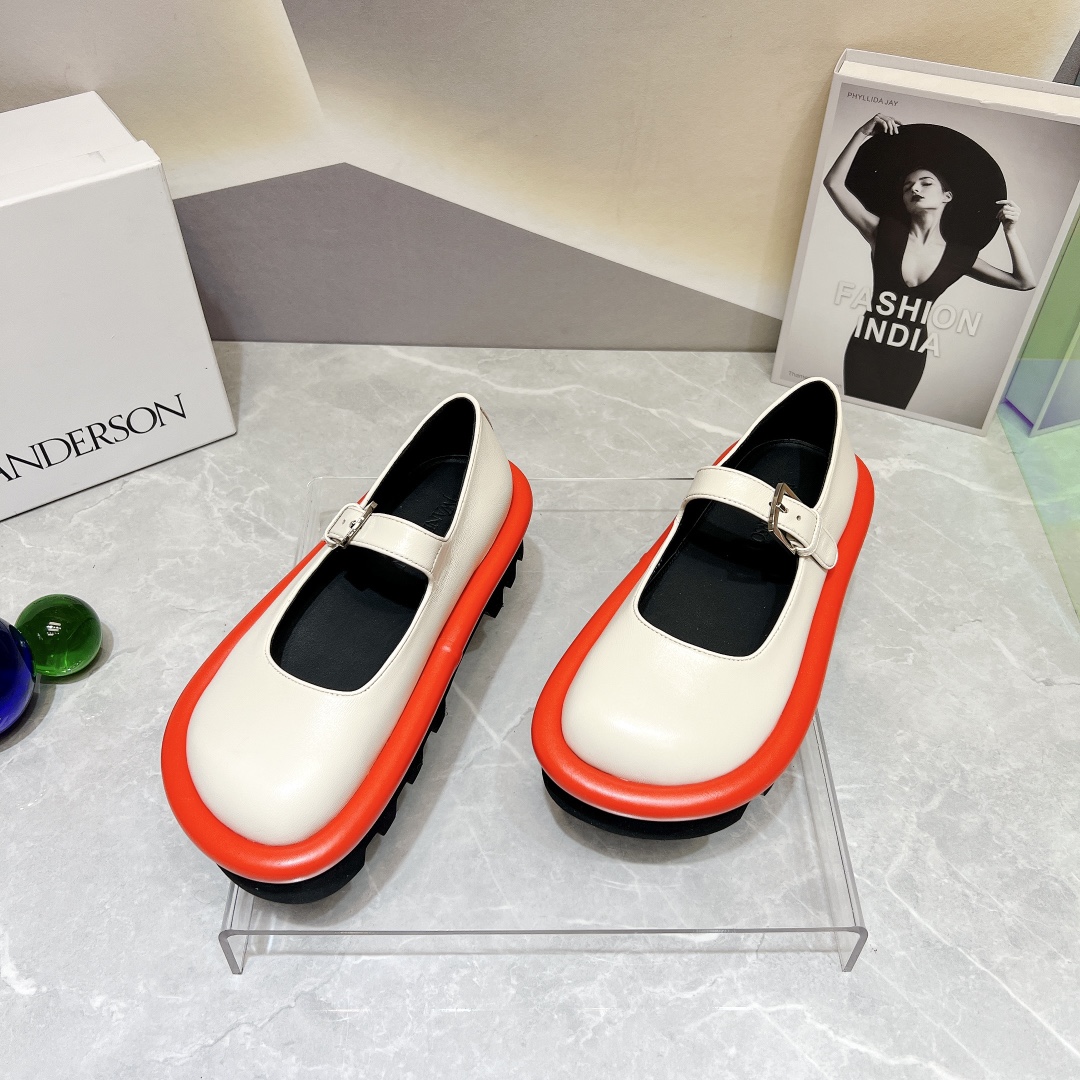 New JW Anderson 2023 Shoe Series with Unique Design and Customized Sheep Skin - 图片 2