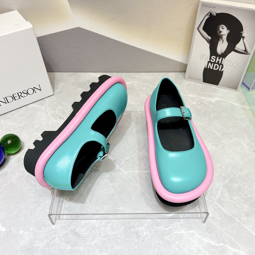 New JW Anderson 2023 Shoe Series with Unique Design and Customized Sheep Skin - 图片 8