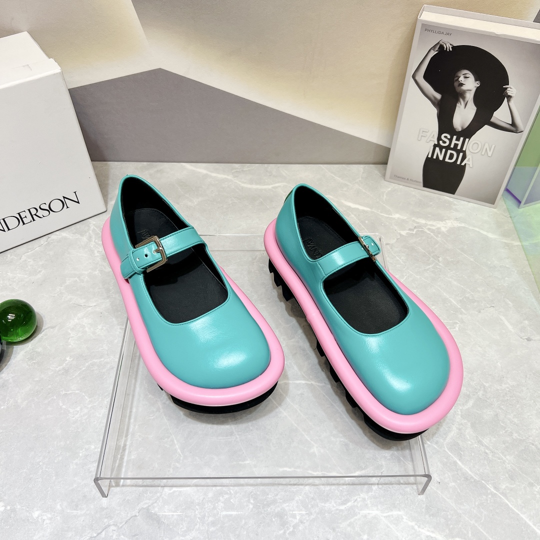 New JW Anderson 2023 Shoe Series with Unique Design and Customized Sheep Skin - 图片 3