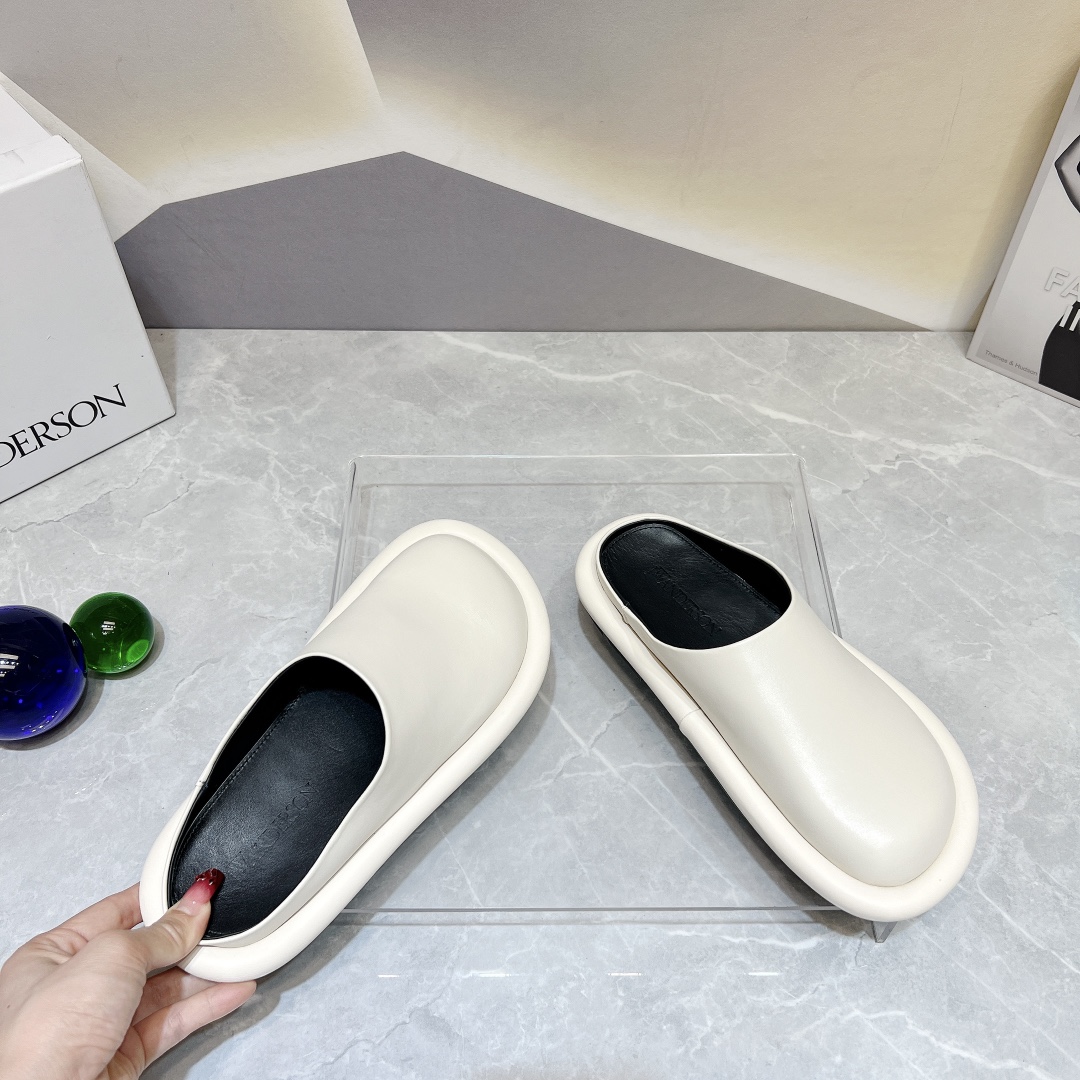 JW Anderson 2023 New Shoe Series Features Customized Sheepskin and Platinum Soles - 图片 7
