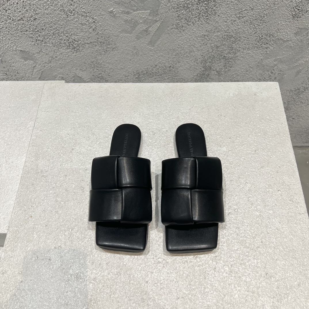 Bottega Veneta 編織 平底 涼拖