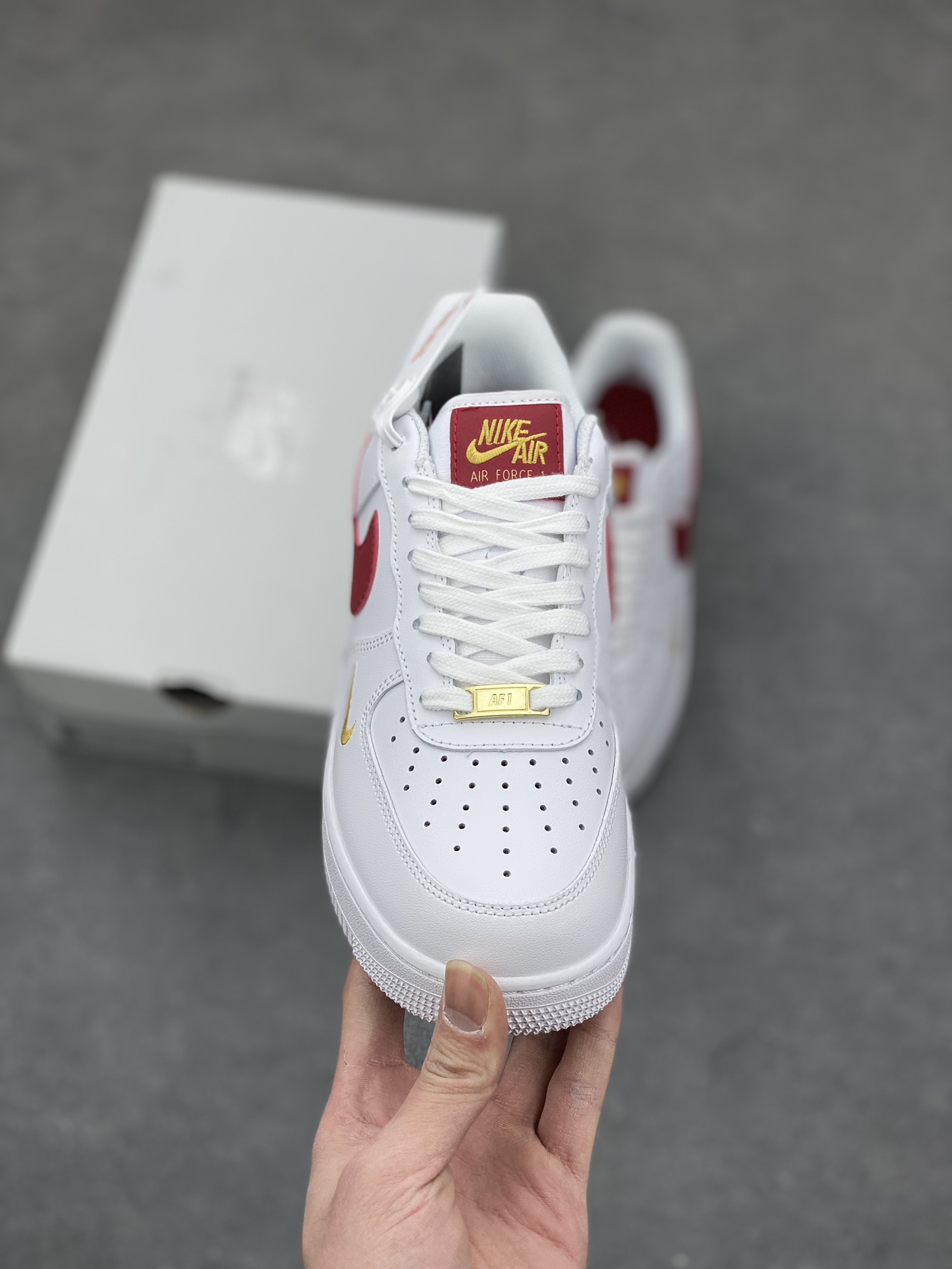 Nike Air Force 1 '07 Low White Burgundy Crush Gold Honeycomb Cushion 3 i1678735820 5990 1