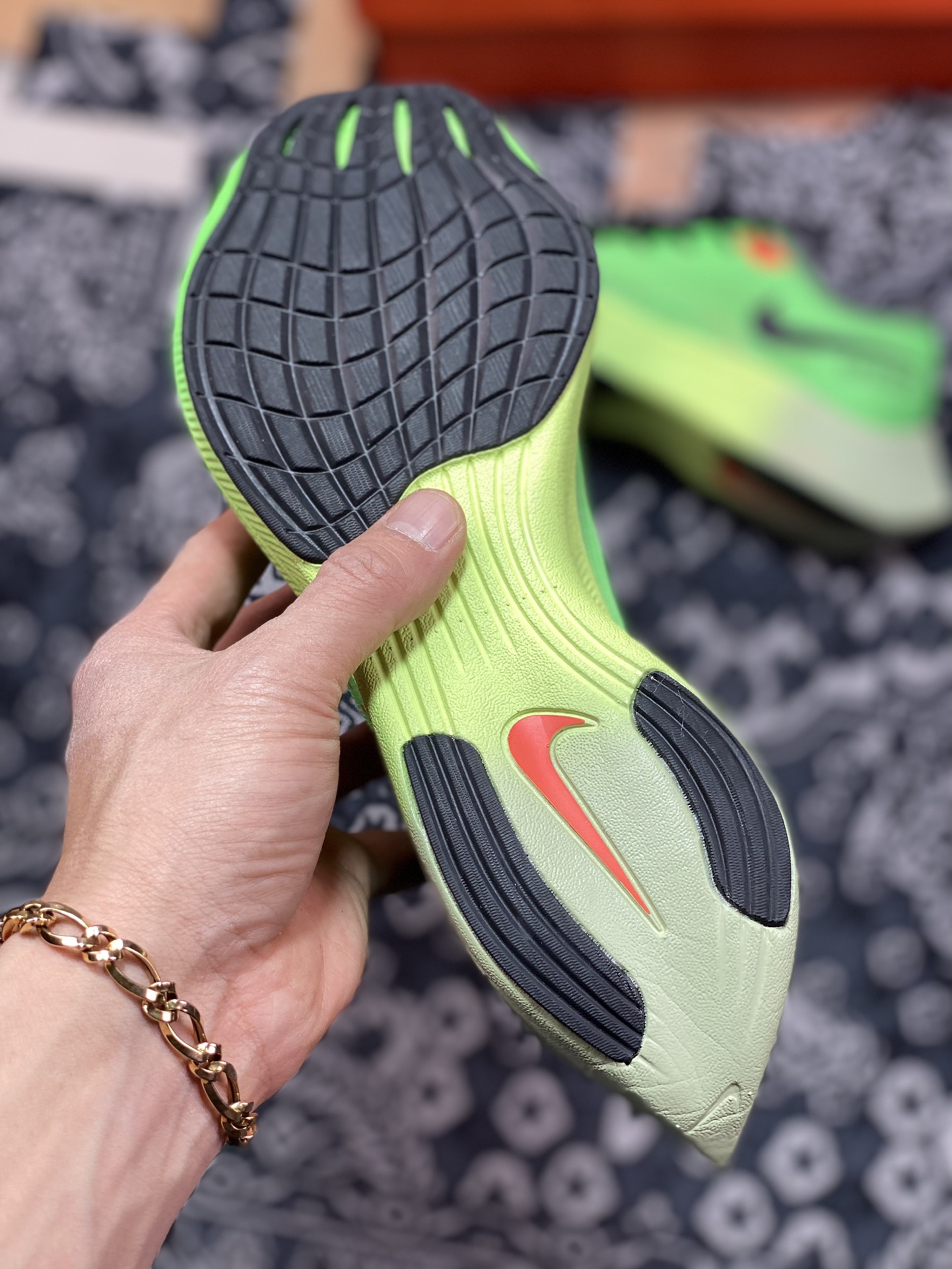 230  Nike ZoomX Vaporfly Next% 2 马拉松跑步鞋二代 DZ4779-304
