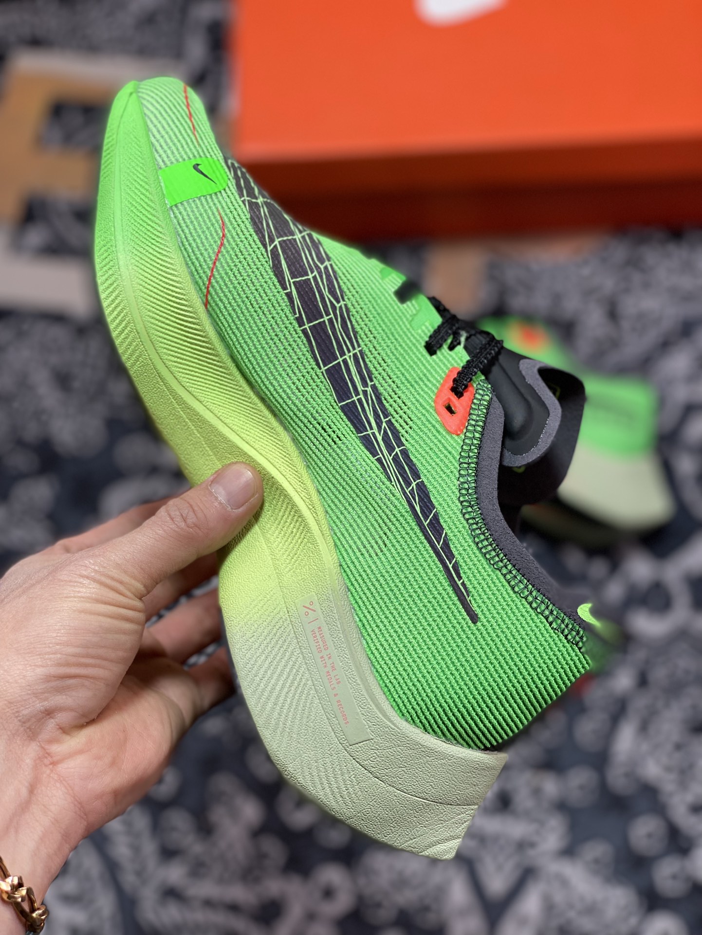 230  Nike ZoomX Vaporfly Next% 2 马拉松跑步鞋二代 DZ4779-304