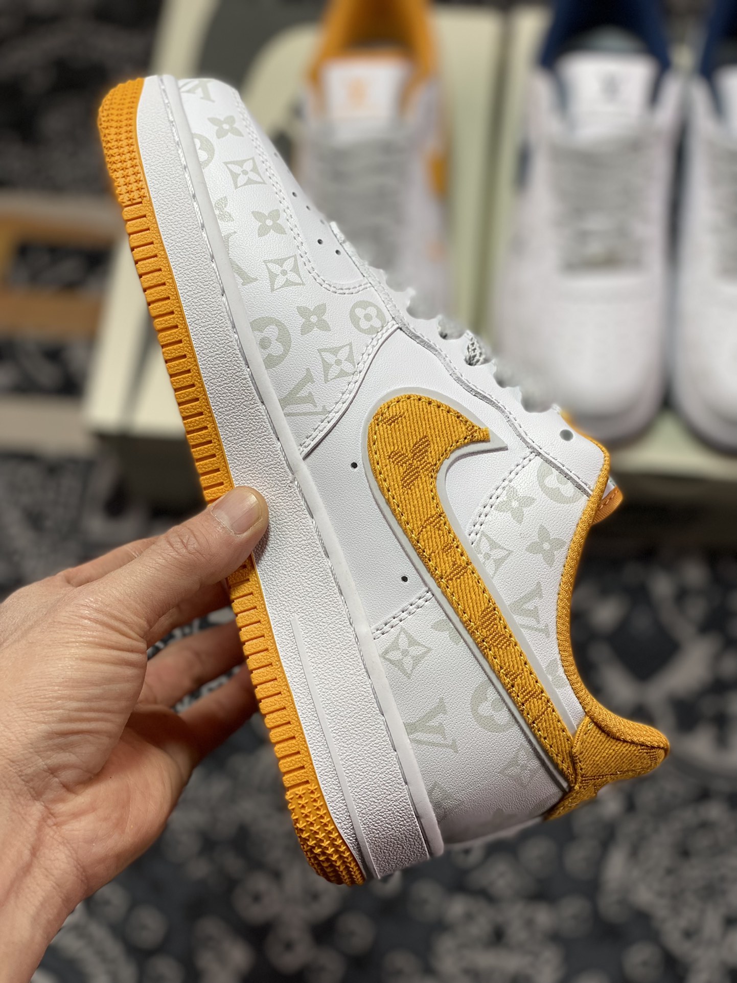 260  Louis Vuitton x Nike Air Force 1 07 LV8”White/Yellow/LV Monogram”空军一号“皮革白黄灰LV老花”DR9868-700