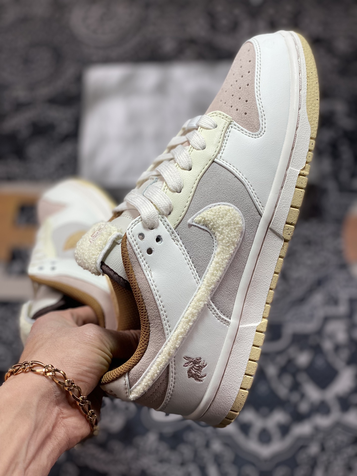 240 Nike SB Dunk Low”Year of the Rabbit”扣篮系列低帮板鞋“浅棕米白穗兔”FD4203-211