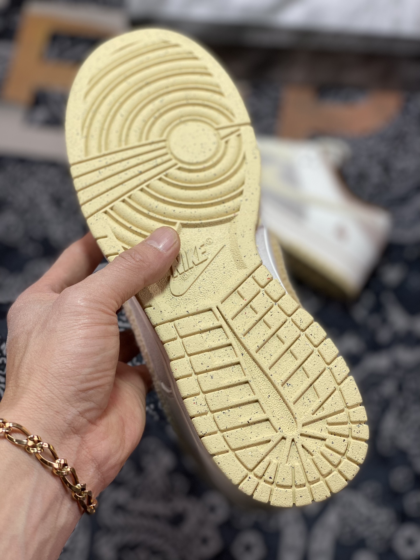 240 Nike SB Dunk Low”Year of the Rabbit”扣篮系列低帮板鞋“浅棕米白穗兔”FD4203-211