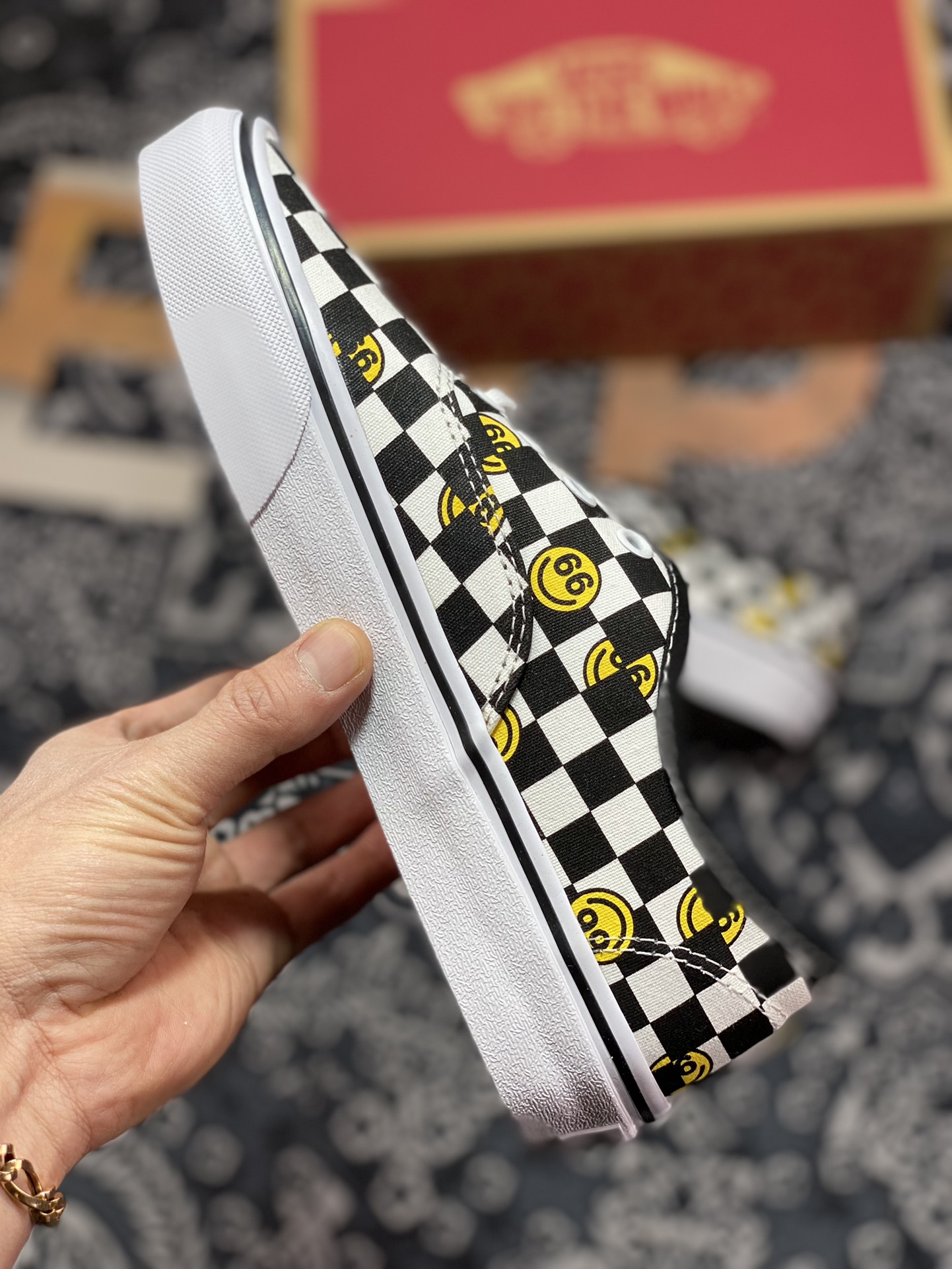 Vans Wallpaper Authentic Black and White Checkerboard Smiley Face 66 Printed Casual Canvas Shoes VN000EE3BP9