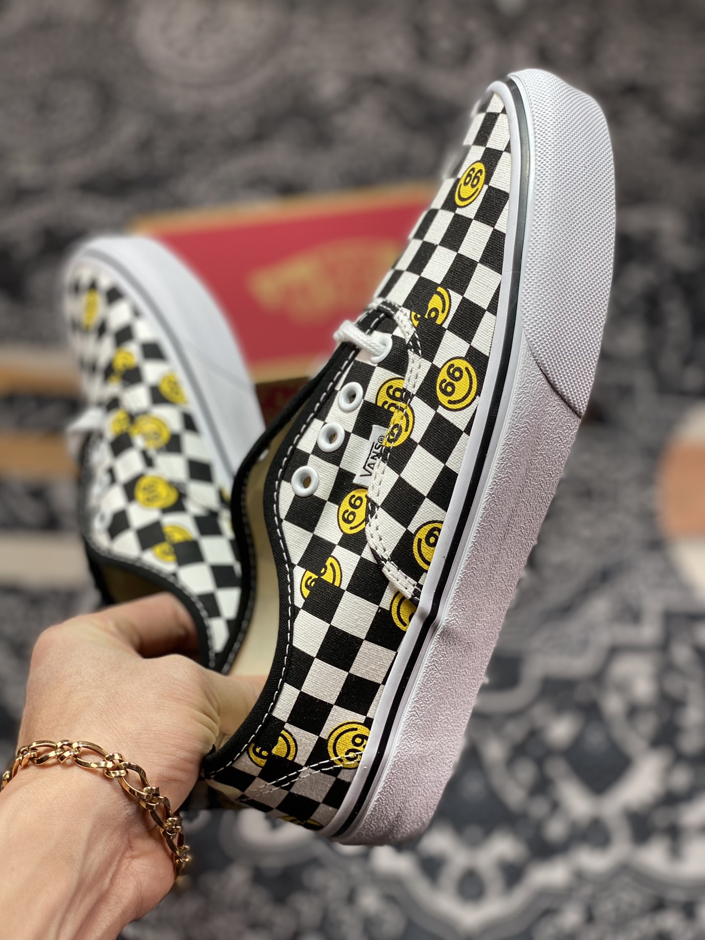 Vans Wallpaper Authentic Black and White Checkerboard Smiley Face 66 Printed Casual Canvas Shoes VN000EE3BP9