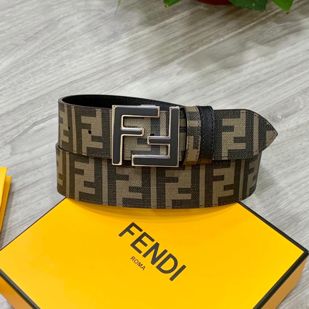 FENDI/芬迪宽39MM标志造型宽