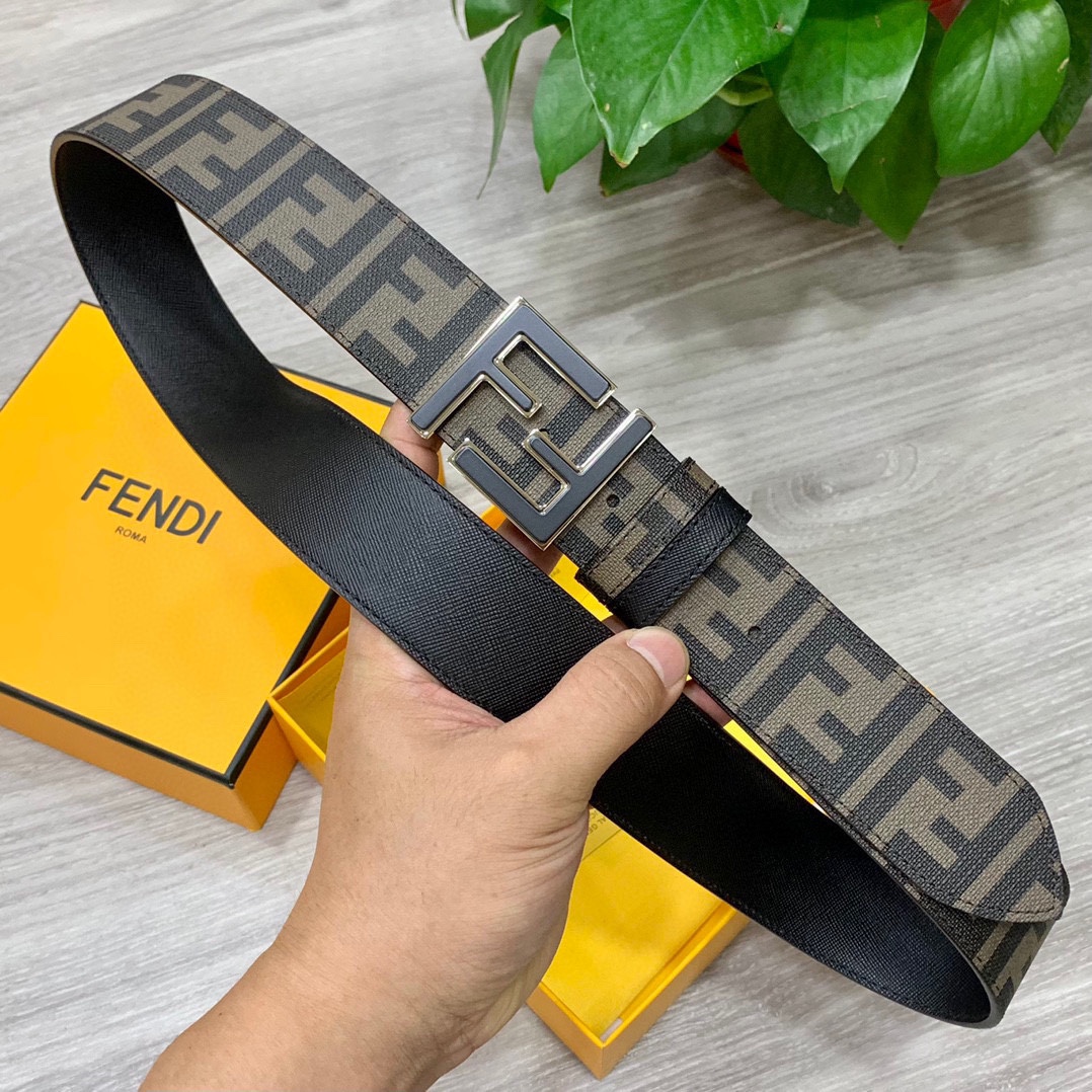 FENDI/芬迪宽39MM标志造型宽