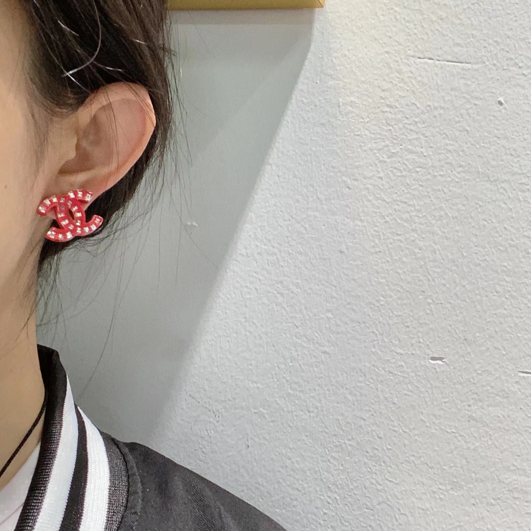 NO:104078,Small chanel square diamond earrings red white black three colors, Chanel earrings, chanel19860909小香亚克力方钻耳钉 红色 白色 黑色 三色,香奈儿耳钉,chanel,Jewelry