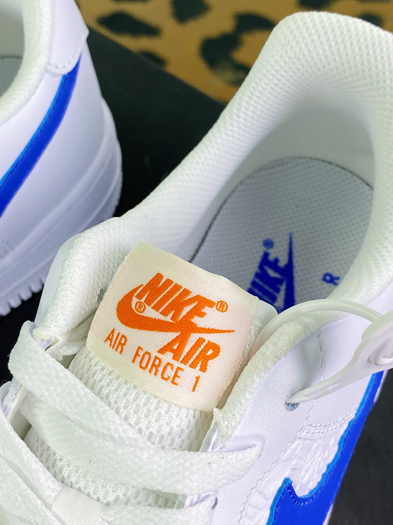 200 Air Force 1'07 Low”Royal Blue/Hoops”空军一号低帮板鞋“白压花篮球宝蓝钩子”FD0667-100