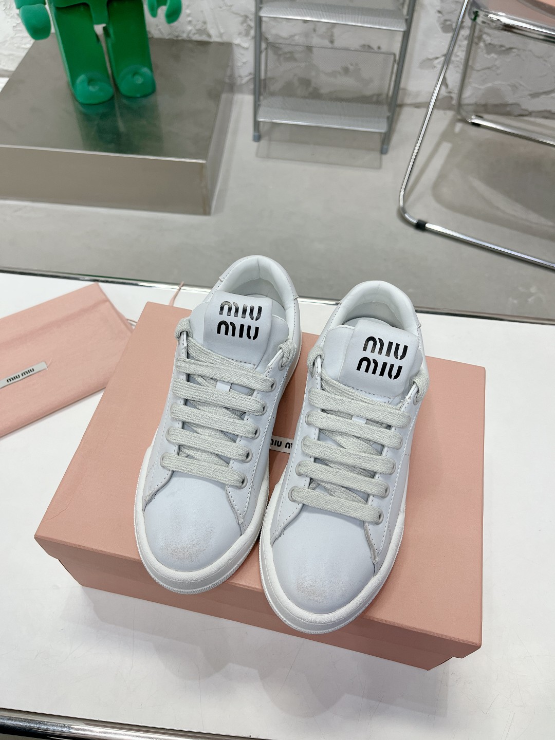 Miu Miu miumiu 2023 nuevo modelo, zapatos sucios populares, zapatos blancos, la principal recomendación, retro y antigu…