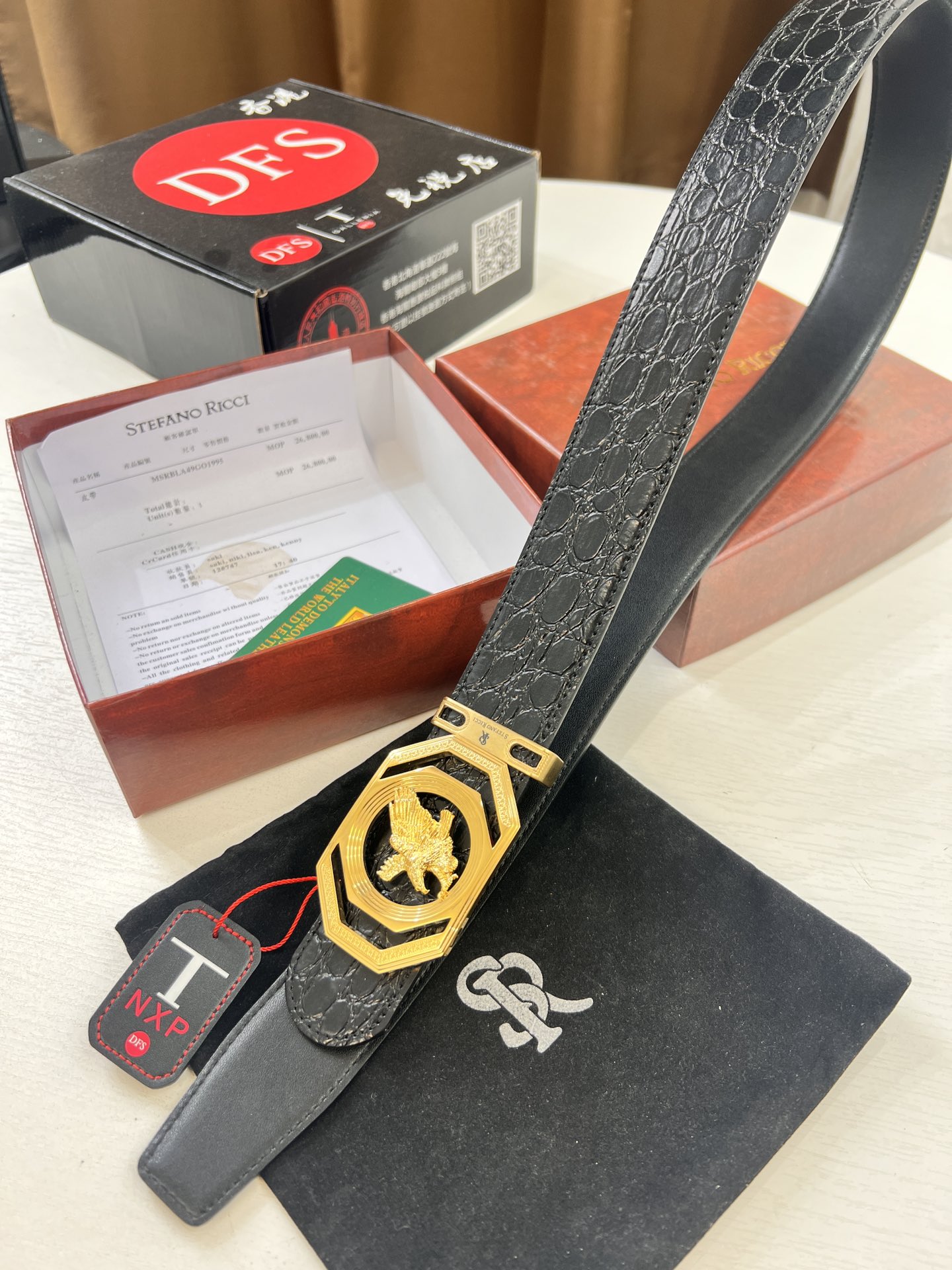 史蒂芬S鹰头 香港免税T礼盒(NXP吊牌感应可识别官网 正版防伪芯片) 四方精电镀 鹰头五金 精钢制作 爆款在现 意大利进口鳄鱼肚纹牛皮制作-Top High Quatity Cheap Sneakers Fashion Clothing Clothes Bags handbags Shoes of all Brand wholesale With The best Quality And Beautiful Price from China Factory Chinese suppliers wholesaler seller 史蒂芬S鹰头 香港免税T礼盒(NXP吊牌感应可识别官网 正版防伪芯片) 四方精电镀 鹰头五金 精钢制作 爆款在现 意大利进口鳄鱼肚纹牛皮制作
