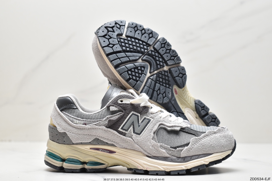 New Balance 2002 Carbon Gray Classic Color M2002RHO