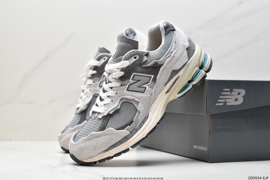 New Balance 2002 Carbon Gray Classic Color M2002RHO