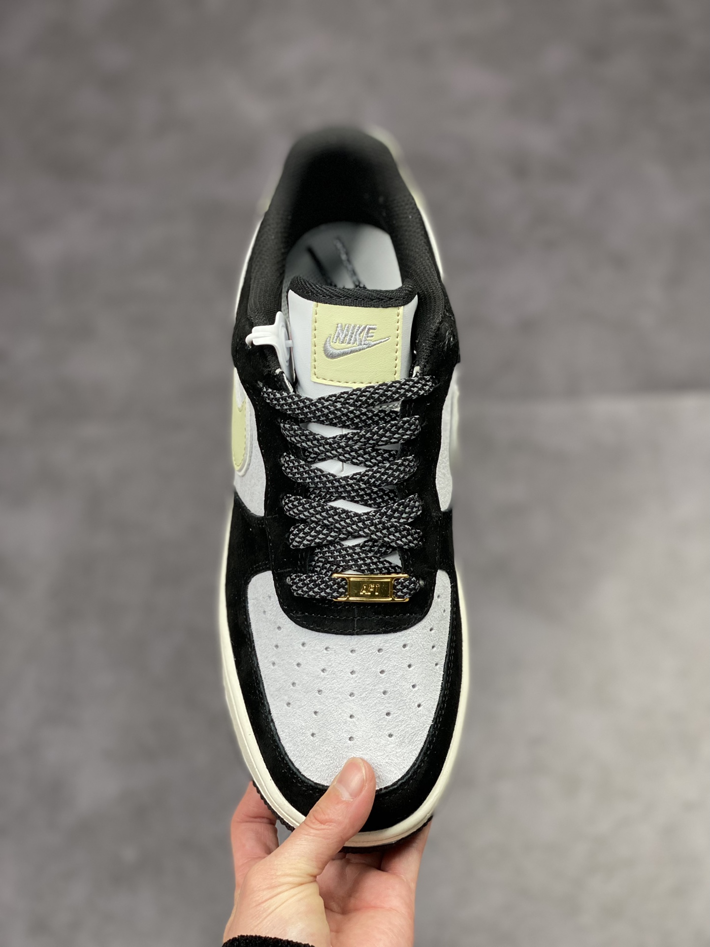 250 Nike Air Force 1 Low 07 灰黑绿麂皮DE0023-806