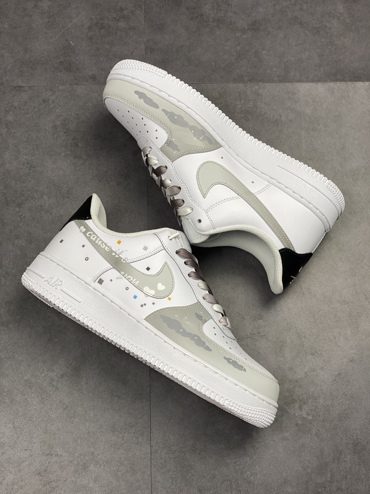 250 Nike Air Force 1 Low 07 白灰印花黑尾 CW2288-312