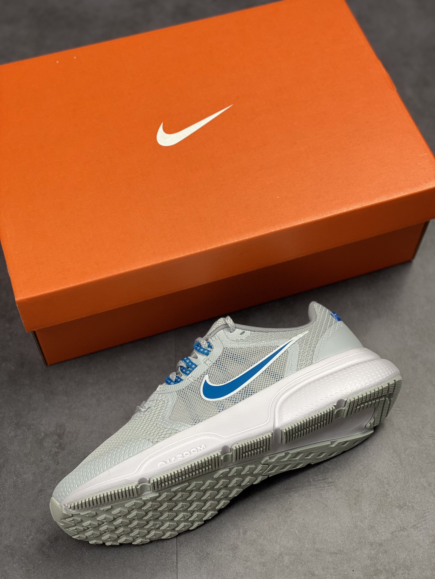 170 Nike Zoom Span 4 跨越4代系列 采用同源织法DC8996-010