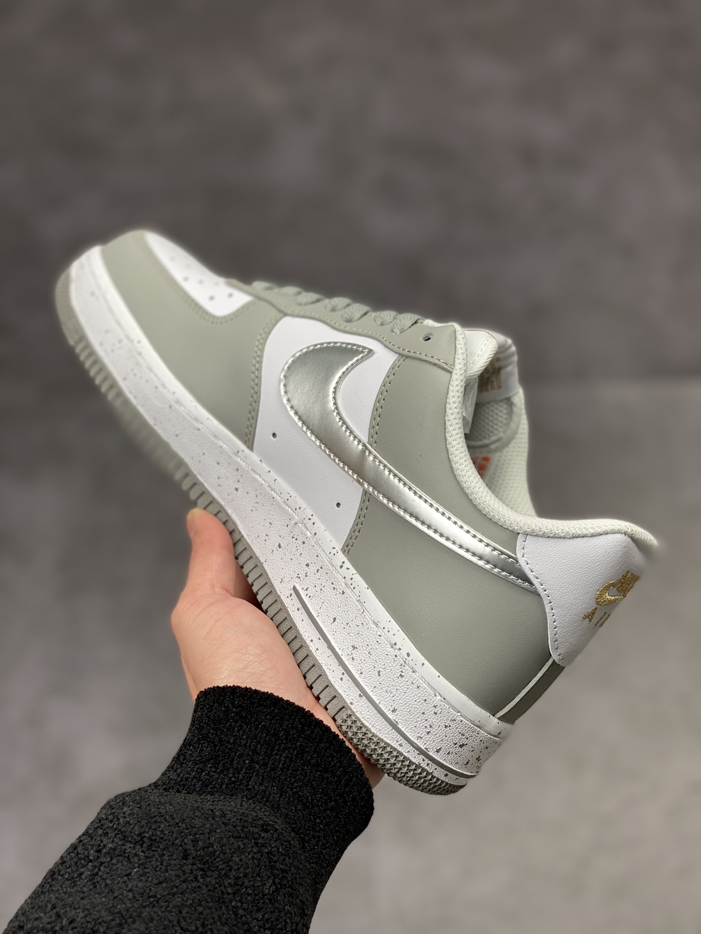 230 Nike Air Force 1 Low 07 白灰银钩 MK5639-889