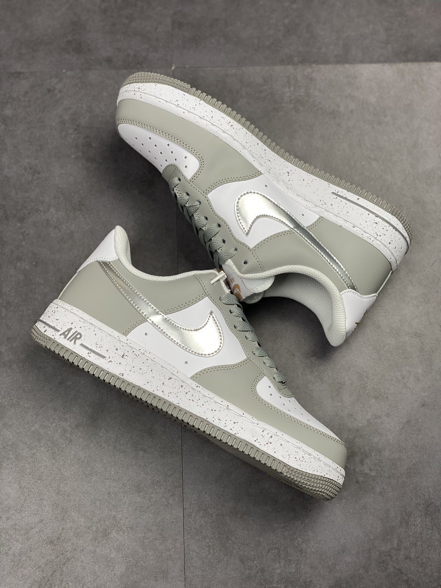 230 Nike Air Force 1 Low 07 白灰银钩 MK5639-889