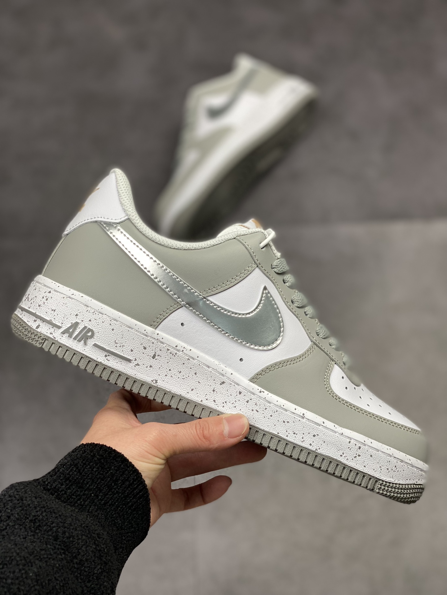 230 Nike Air Force 1 Low 07 白灰银钩 MK5639-889