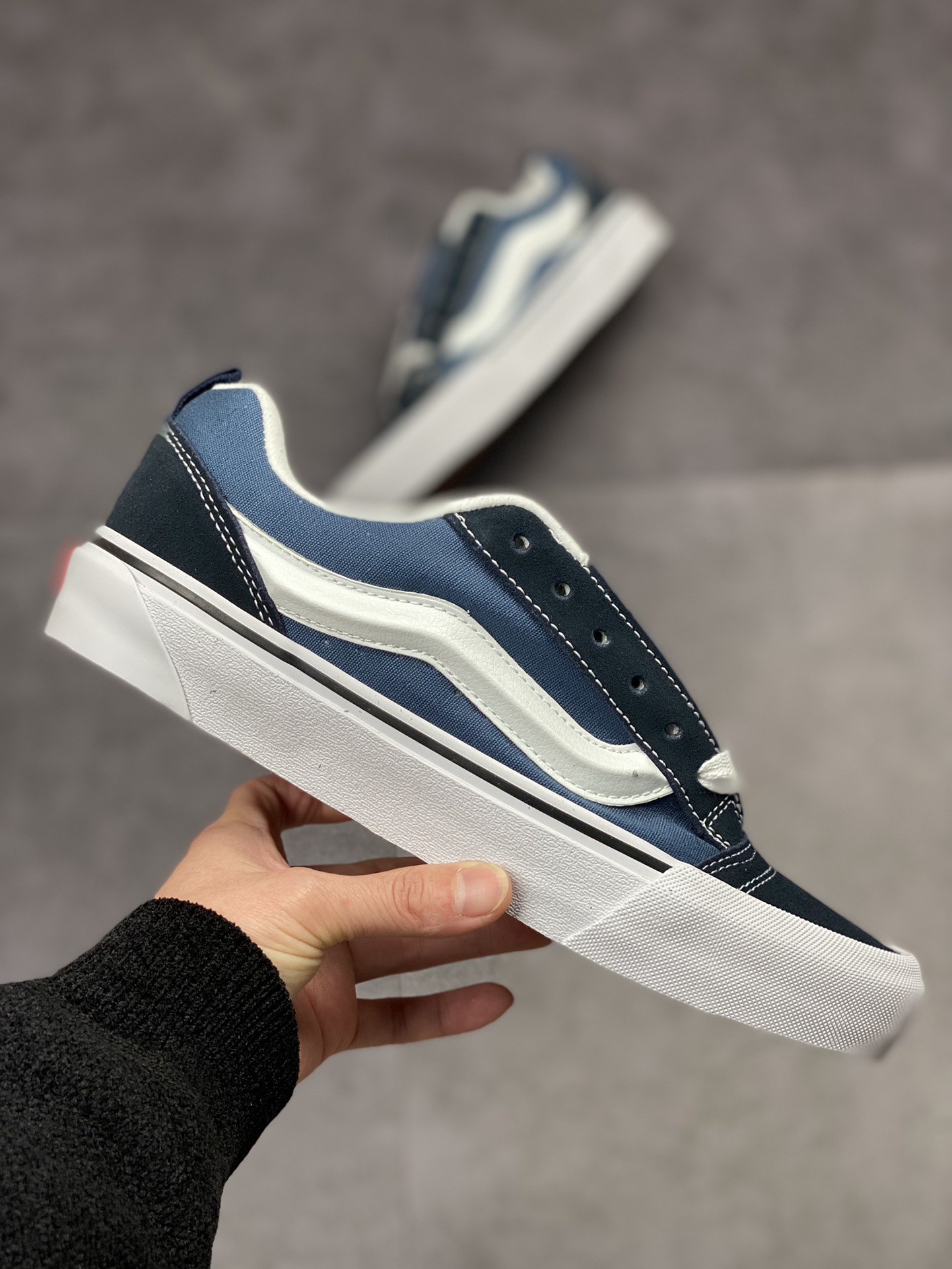 160 Vans Classics Knu Skool 2023 春季系列肥胖版黑白VN0009QC6BT/海军蓝VN0009QCNWD