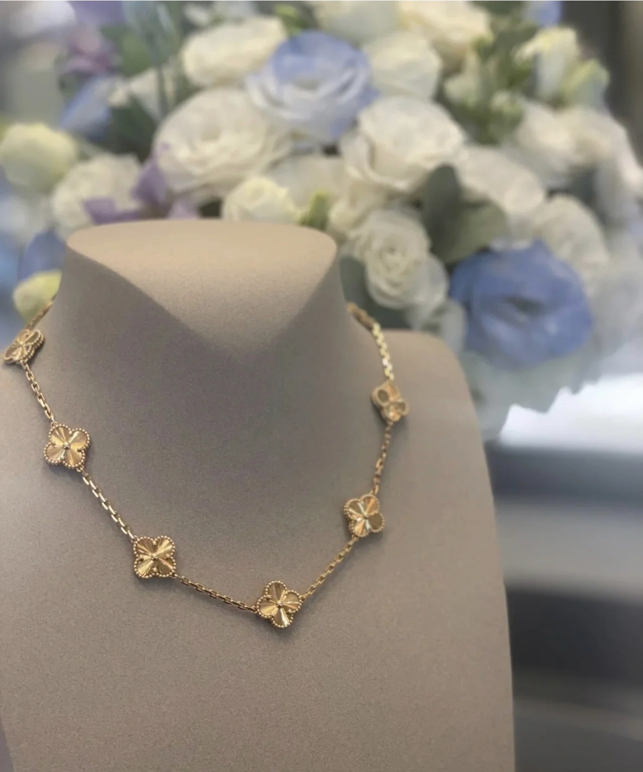 NO:631517,The spot area is updated daily. Ten flower necklaces, necklaces, Cartier high-end jewelry19860909现货区每日更新 十花项链,,necklace,卡迪亚高端饰品,Jewelry
