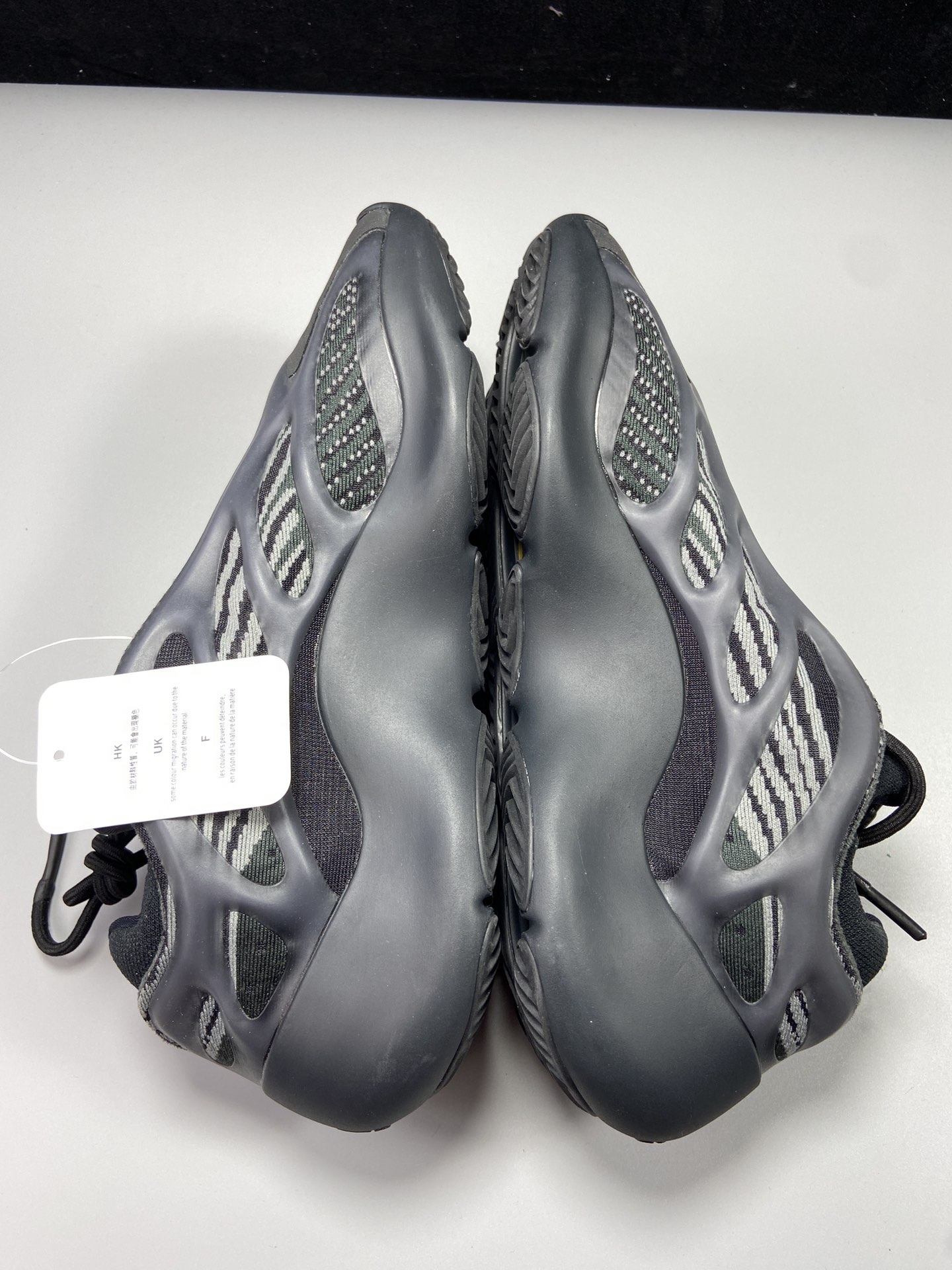 Yeezy700V3黑魂女款鞋码36