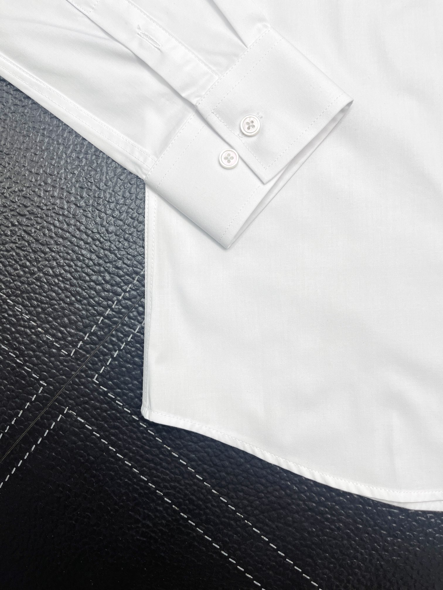 路易威登 Louis Vuitton 高定典藏名品高定成衣时装外套连衣裙衬衫T恤 #31BC4C2F 6