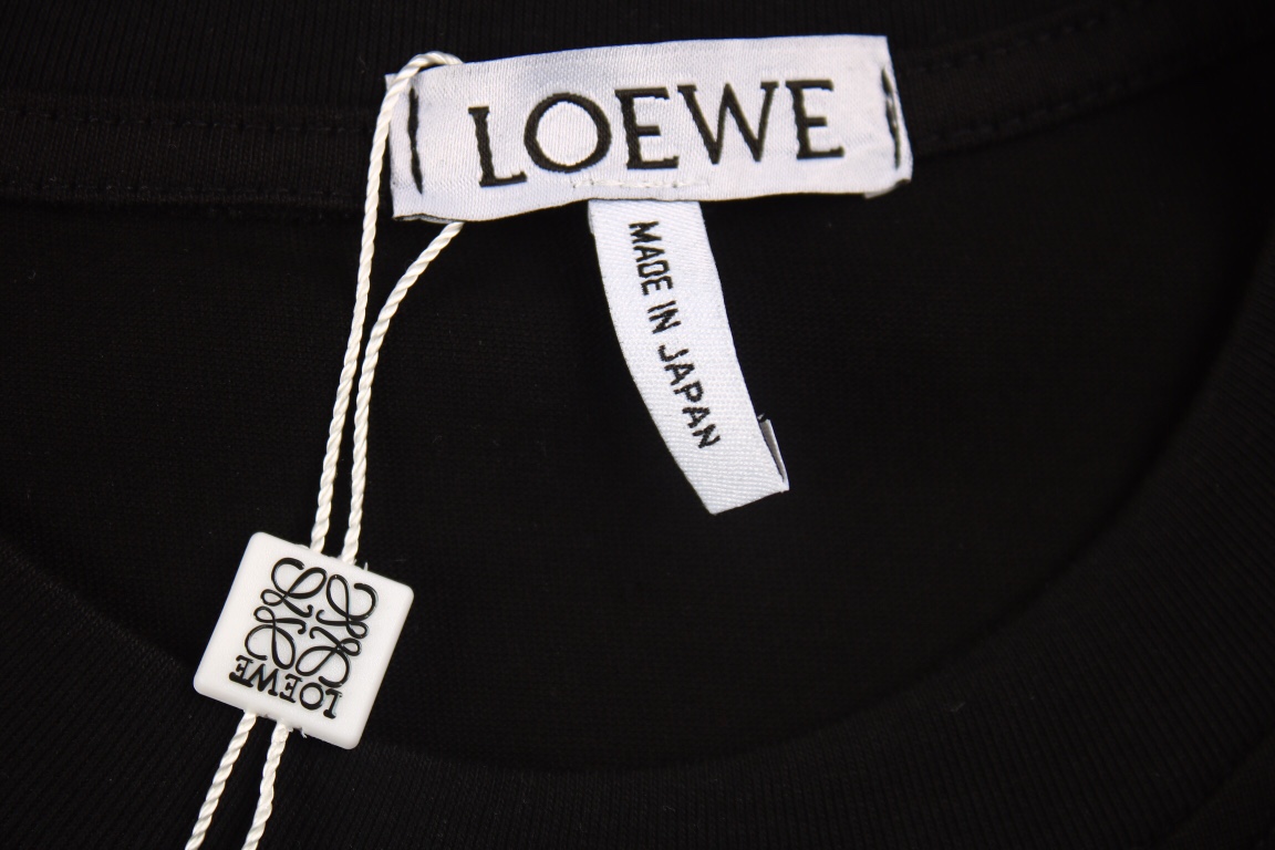 :160 Loewe 罗意威 23ss 凹凸立体 浮雕压花 logo短袖 LW经典LOGO系列