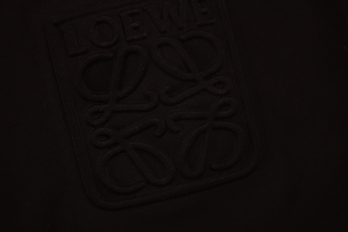 :160 Loewe 罗意威 23ss 凹凸立体 浮雕压花 logo短袖 LW经典LOGO系列