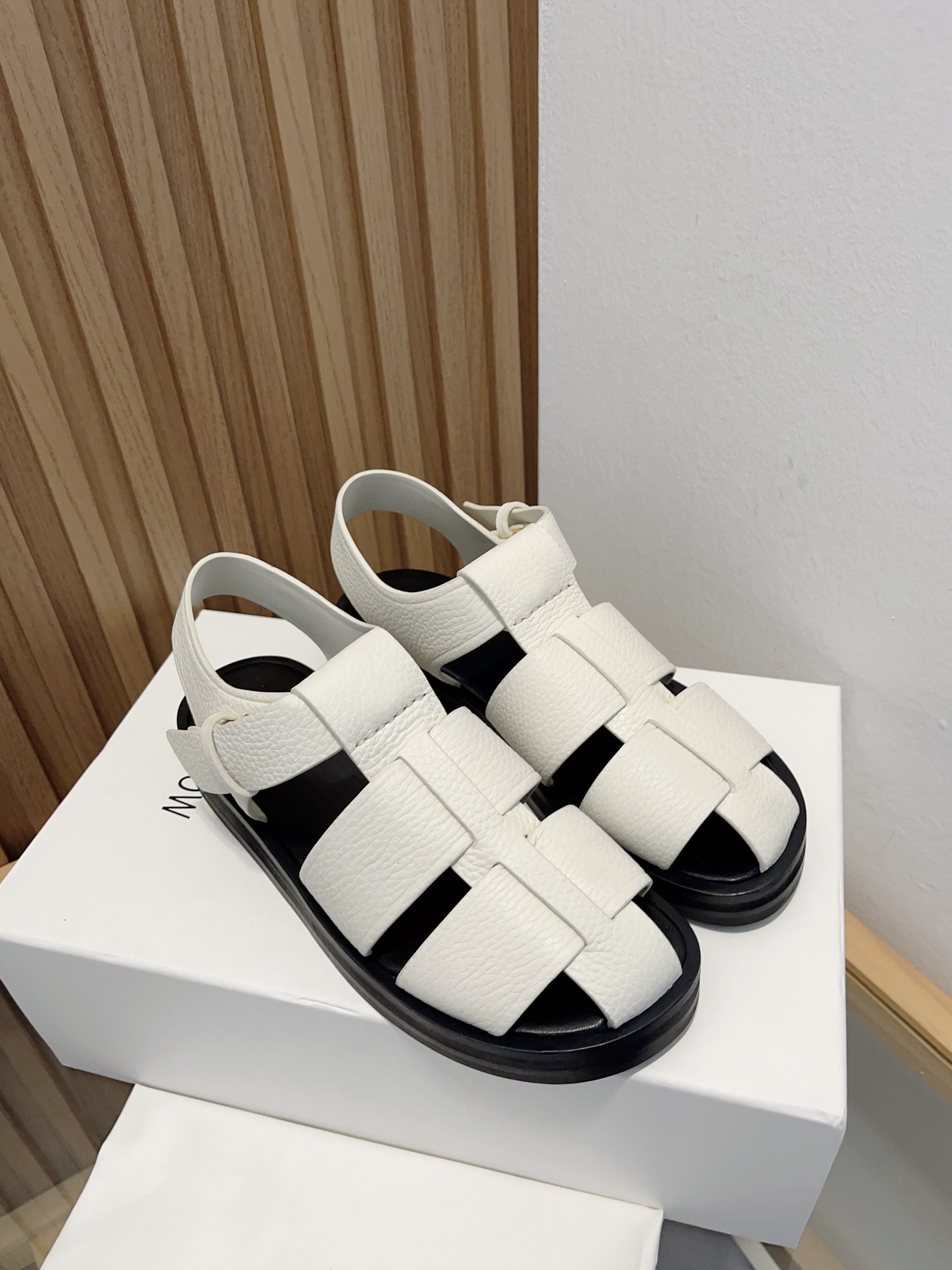 The Row 2025 Retro Roman Sandals - Minimalist Elegance, Comfortable Leather 4 i1678832460 2431 2