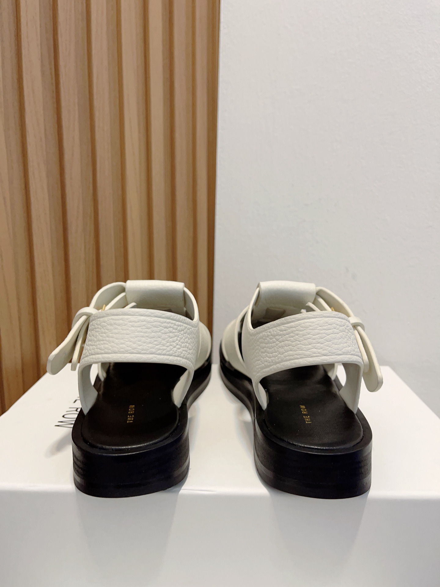 The Row 2025 Retro Roman Sandals - Minimalist Elegance, Comfortable Leather 6 i1678832460 4797 4