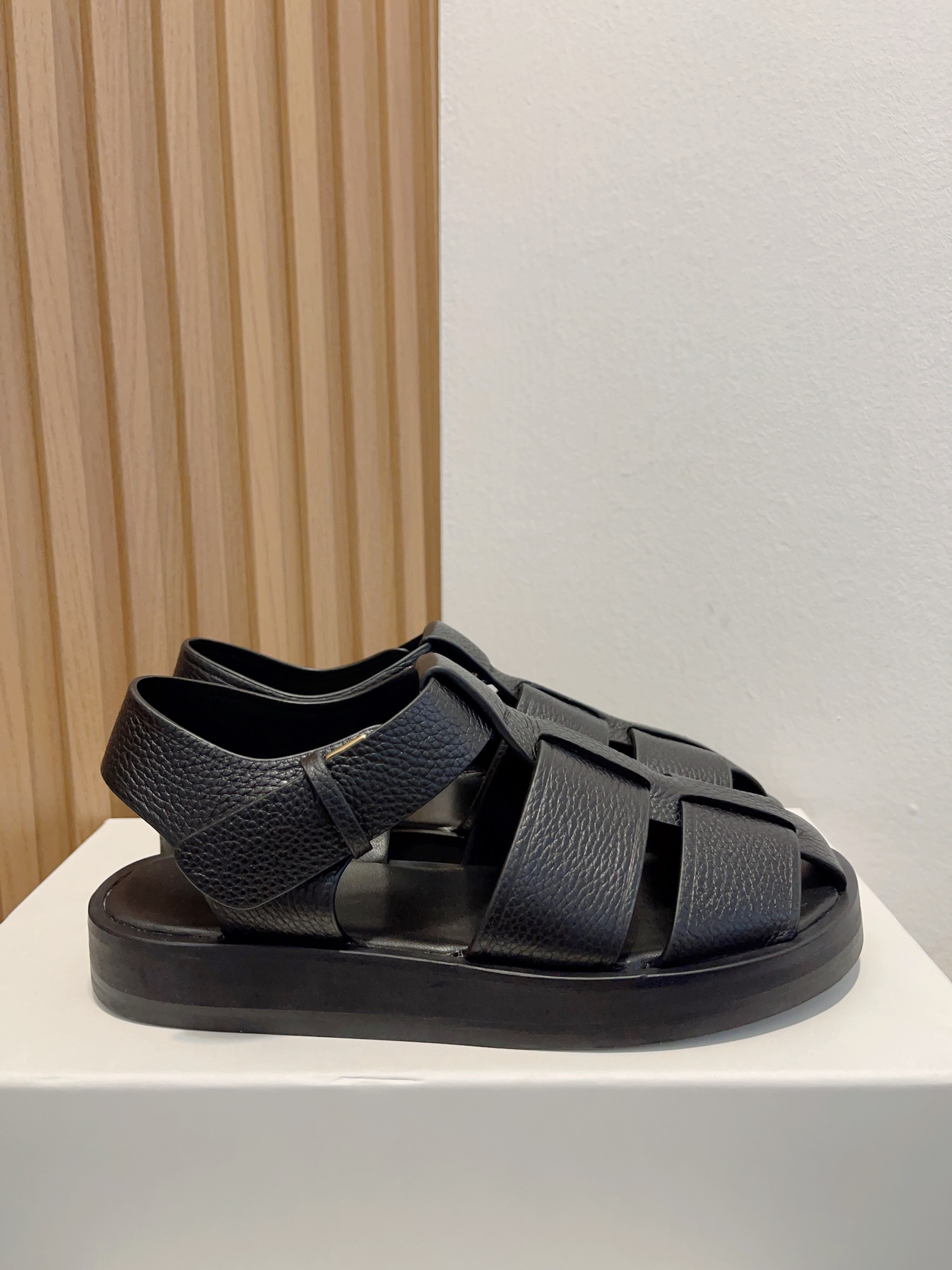 The Row 2025 Retro Roman Leather Sandals for Women, Comfortable & Stylish 5 i1678832498 3788 3