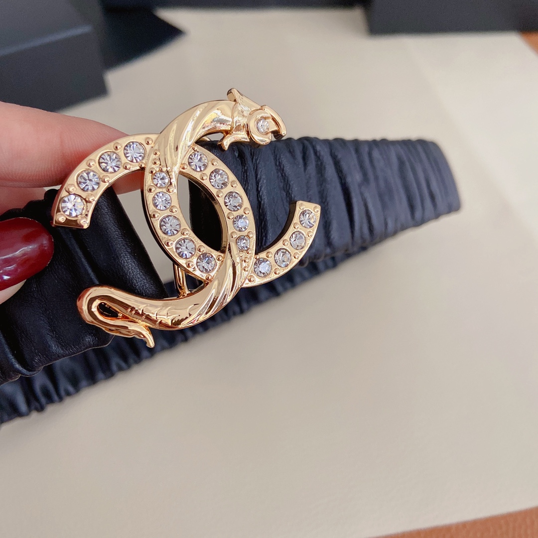 chaneL小香小羊皮金色金属与水钻