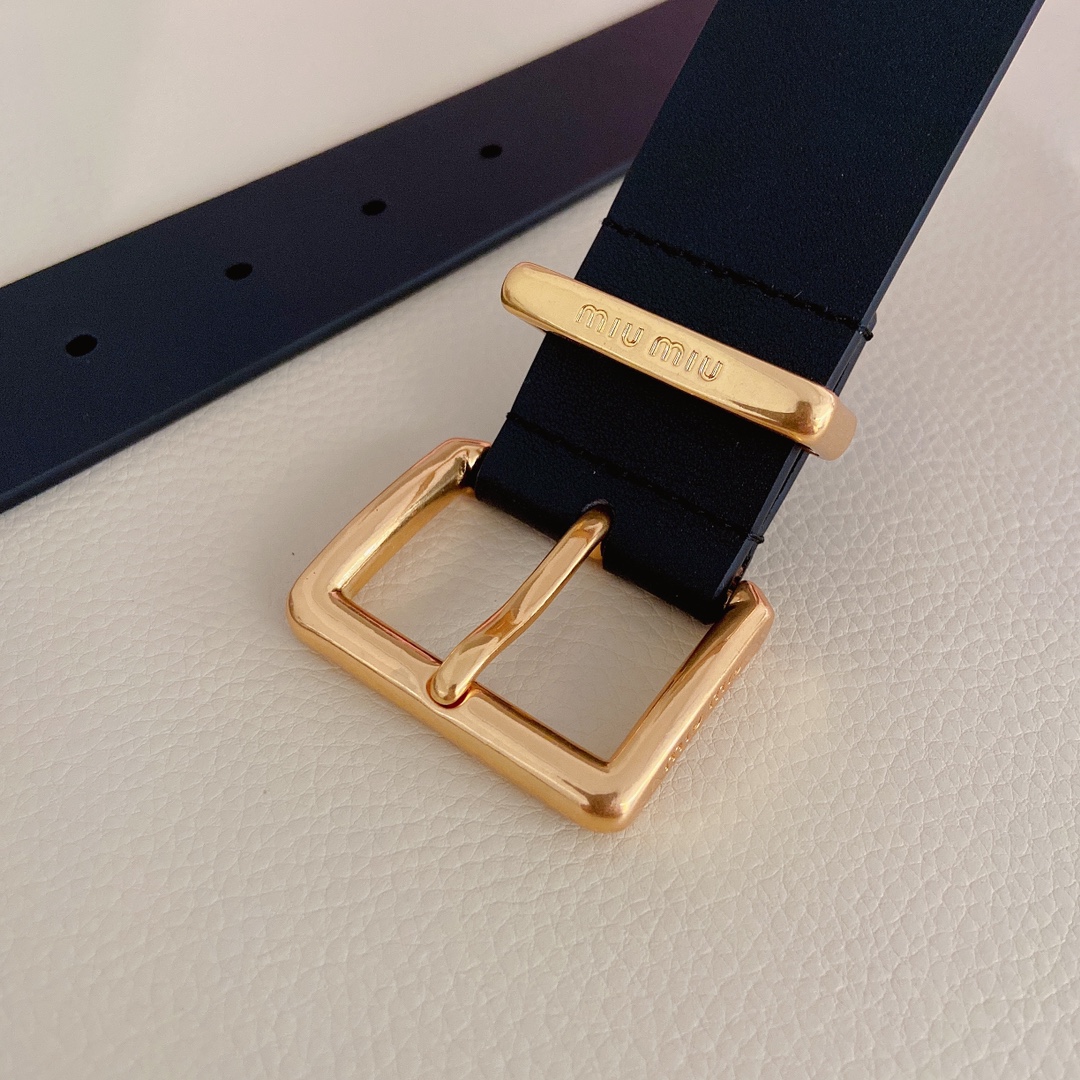 miumiu新款同步3.5cm宽度双