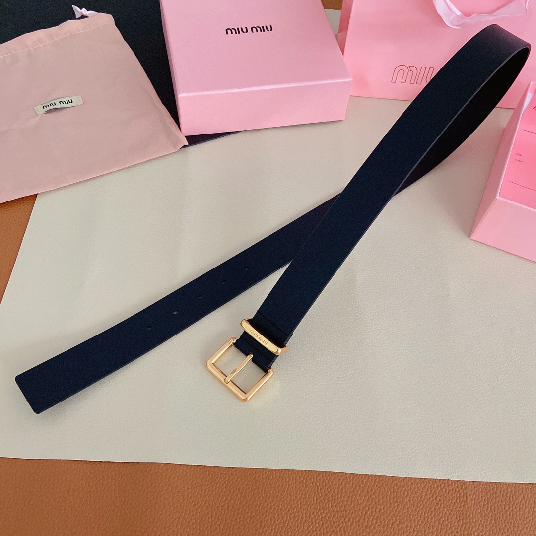 miumiu新款同步3.5cm宽度双