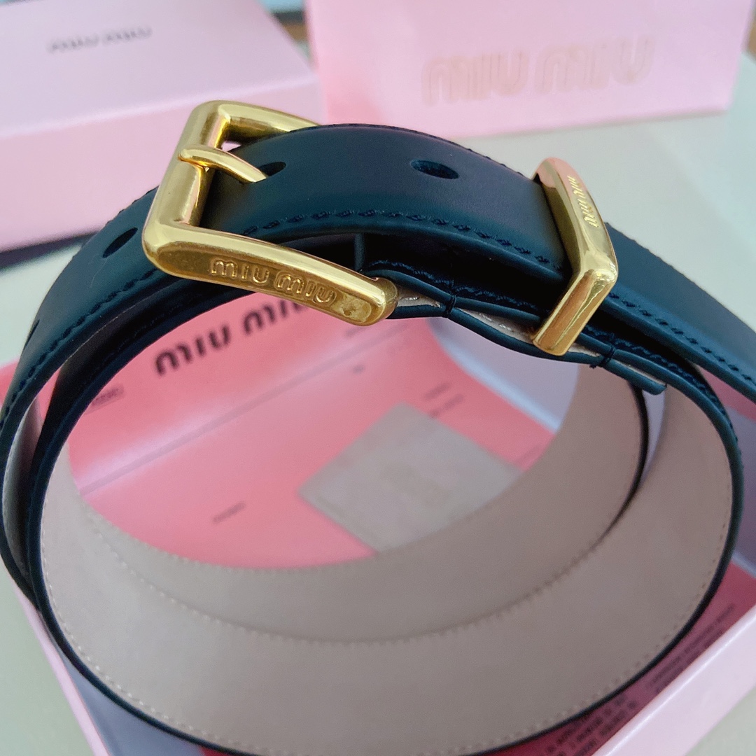 miumiu新款同步3.5cm宽度双