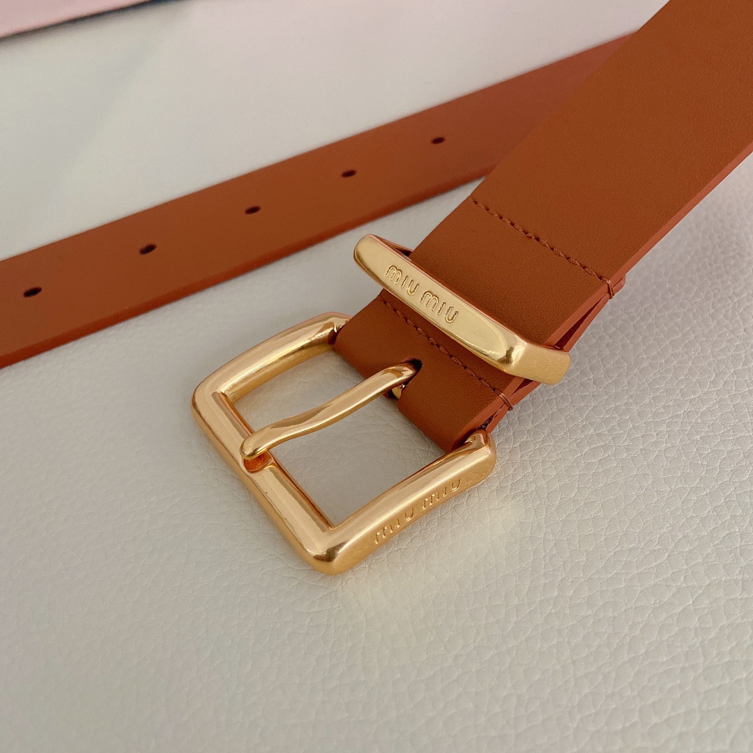 miumiu新款同步3.5cm宽度双