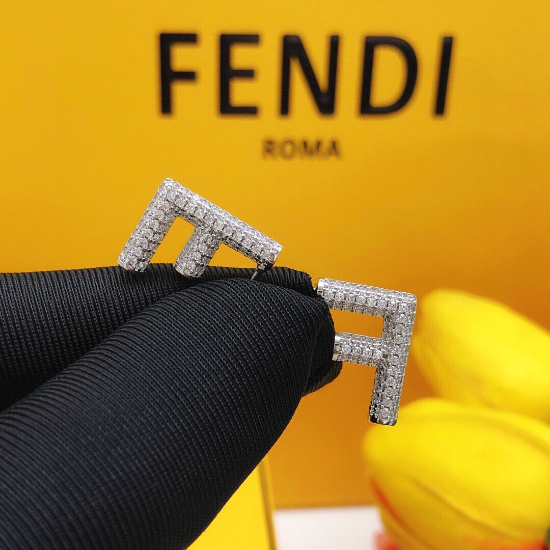 p225-FDD0001 Freddy F’s ear nailed to silver - 图片 6