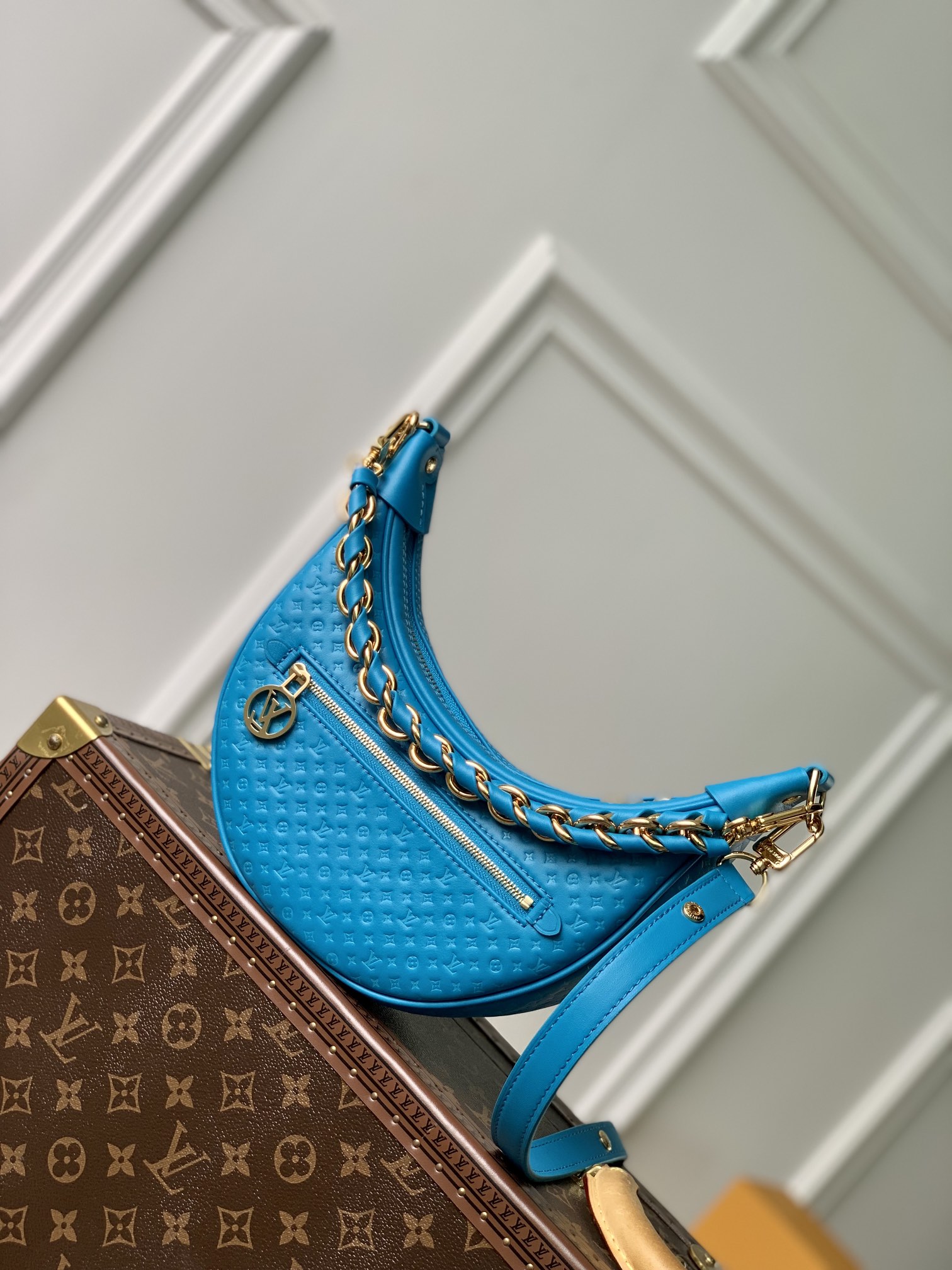 Louis Vuitton Bags Handbags Designer Wholesale Replica
 Blue Cowhide LV Circle M22593