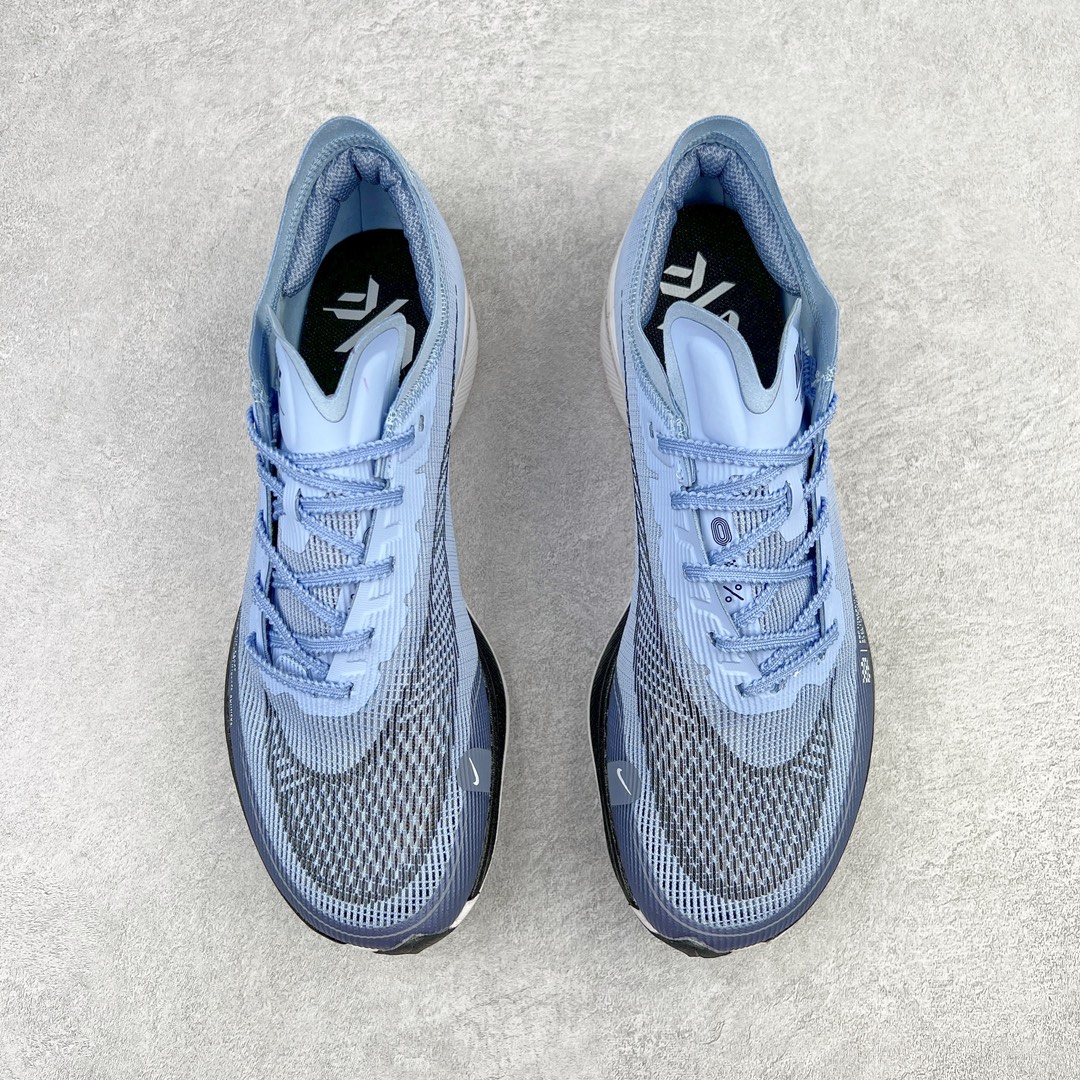 图片[2]-＃纯原福利 NK ZoomX Vaporfly Next% 马拉松一代跑鞋 鞋面使用了全新 Vaporweave 科技 这种类似蝉翼的材质相比 Flyknit 更加轻薄透气 非对称的鞋带系统和泡棉护垫的加入令舒适度更高 鞋头辅以超大的 Swoosh 点缀 再配上流线型外观设计 时尚感十足 尺码：36 36.5 37.5 38 38.5 39 40 40.5 41 42 42.5 43 44 44.5 45-选品中心
